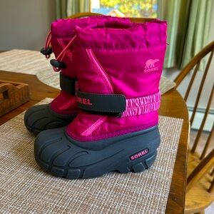 Sorel Girls Snowboot Size 10